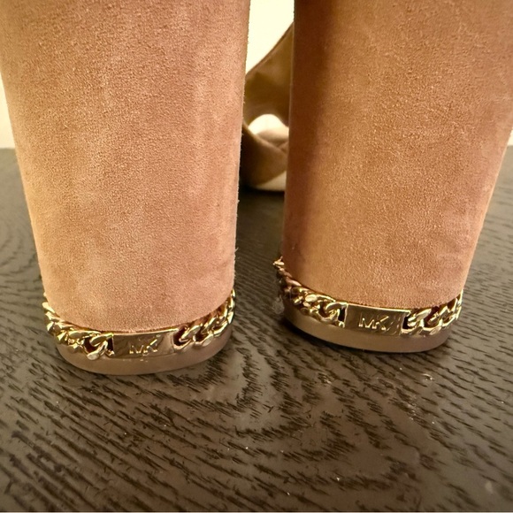 Michael Kors Sabrina tan Suede Open Toe Pump Bootie Heels size 9.5 - Picture 4 of 7